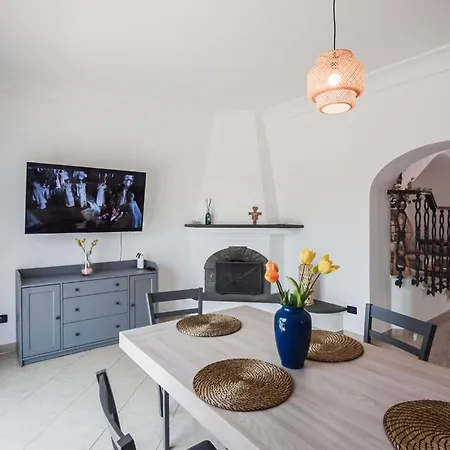 Gorgeous In Forio With Wifi Casa vacanze *