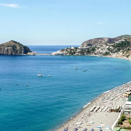 Gorgeous In Forio With Wifi Ischia