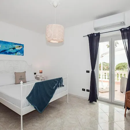 Gorgeous In Forio With Wifi ايسكيا